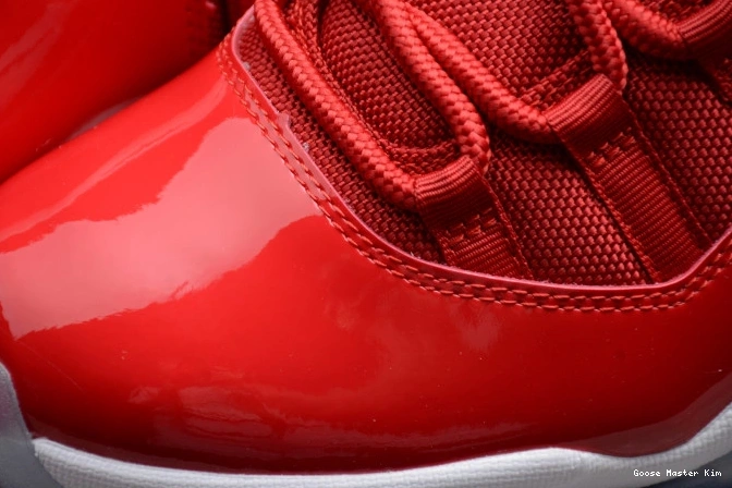 RetroGym Red Jordan 378037-623 Air 11 0813